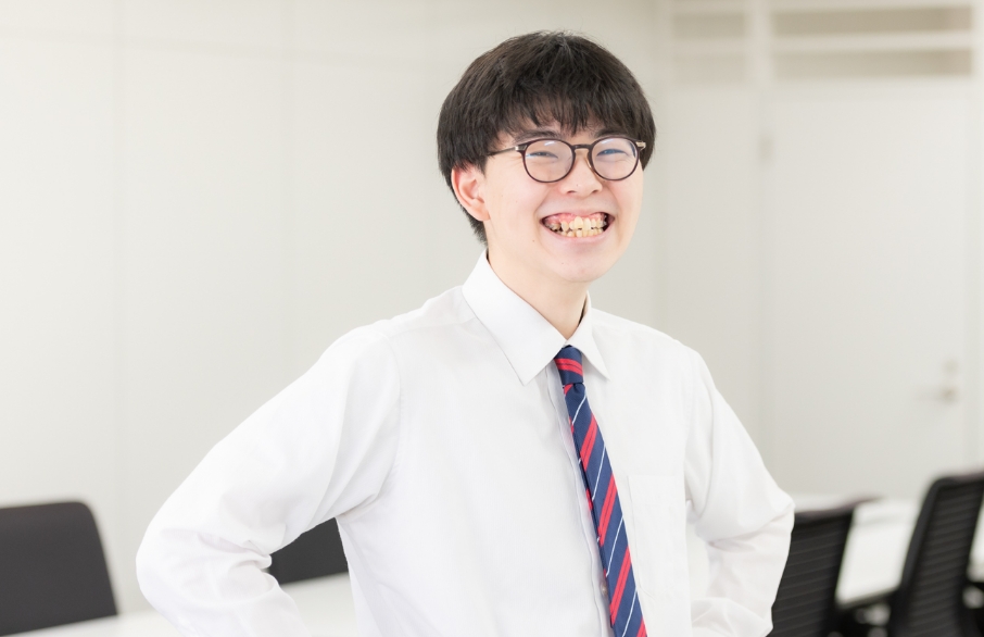 システム部 E.Kさんのポートレイト
